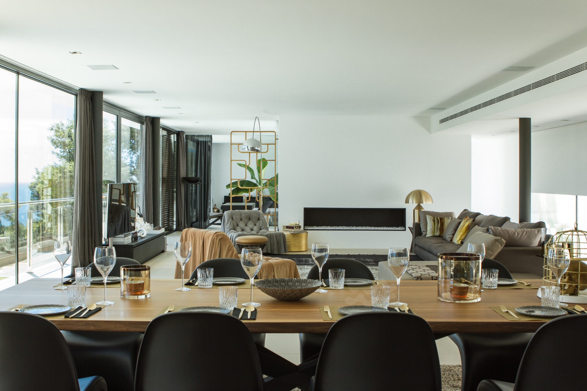 Charlize, Es Cubells 11