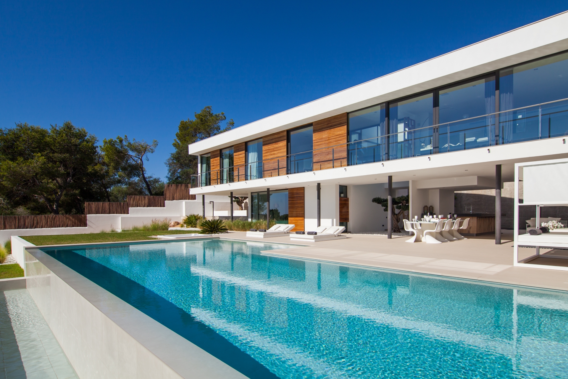 Charlize, Es Cubells 7