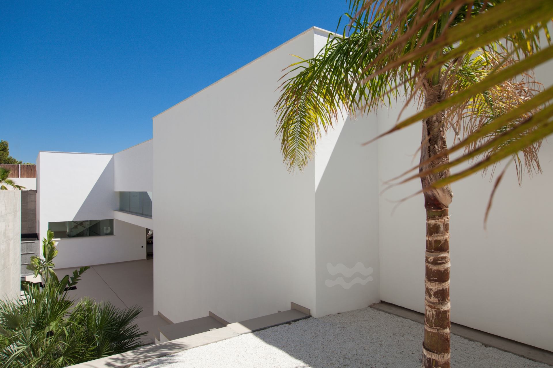 Charlize, Es Cubells 21