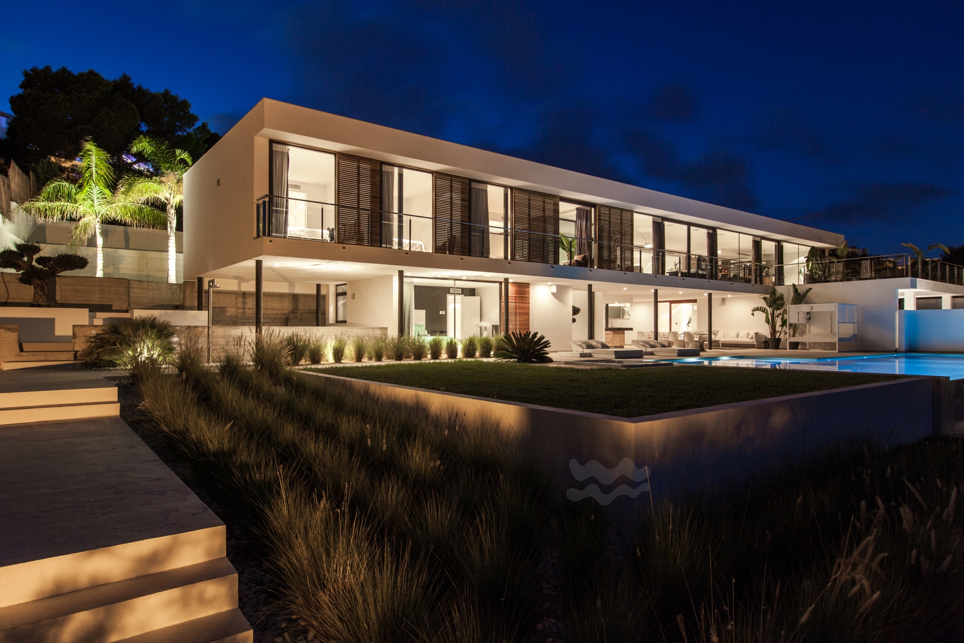 Charlize, Es Cubells 63