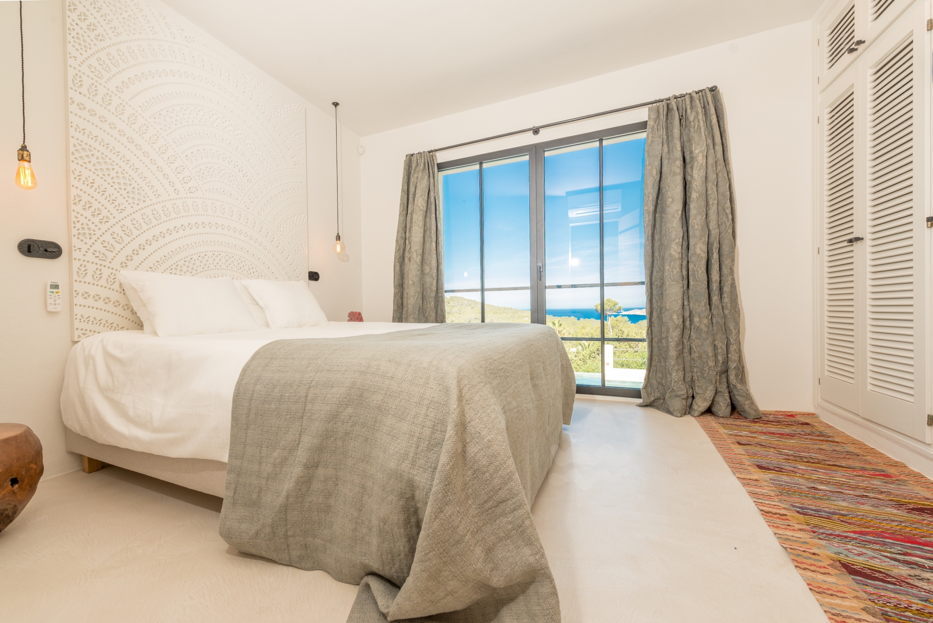 Sophia, Cala Tarida 26