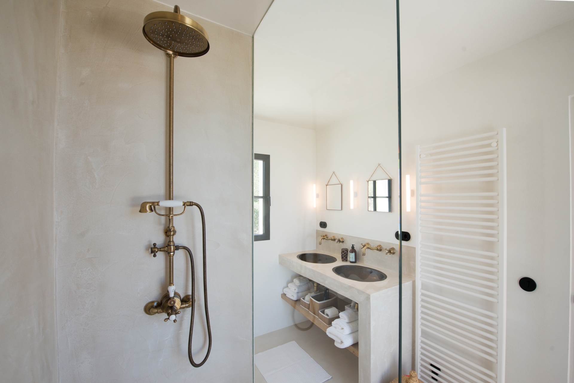 Sophia, Cala Tarida 48