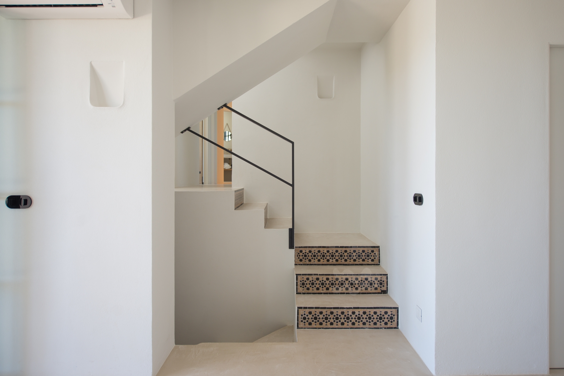 Sophia, Cala Tarida 25