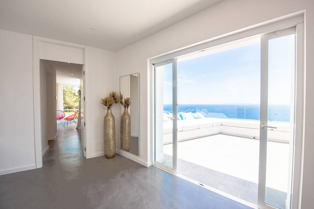 Audrey, Roca Llisa 43