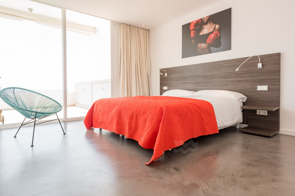 Audrey, Roca Llisa 47