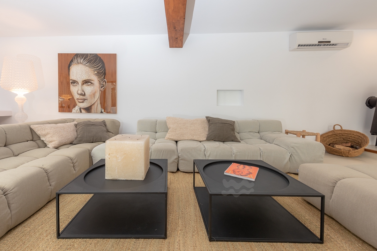 Blake, Can Furnet 39