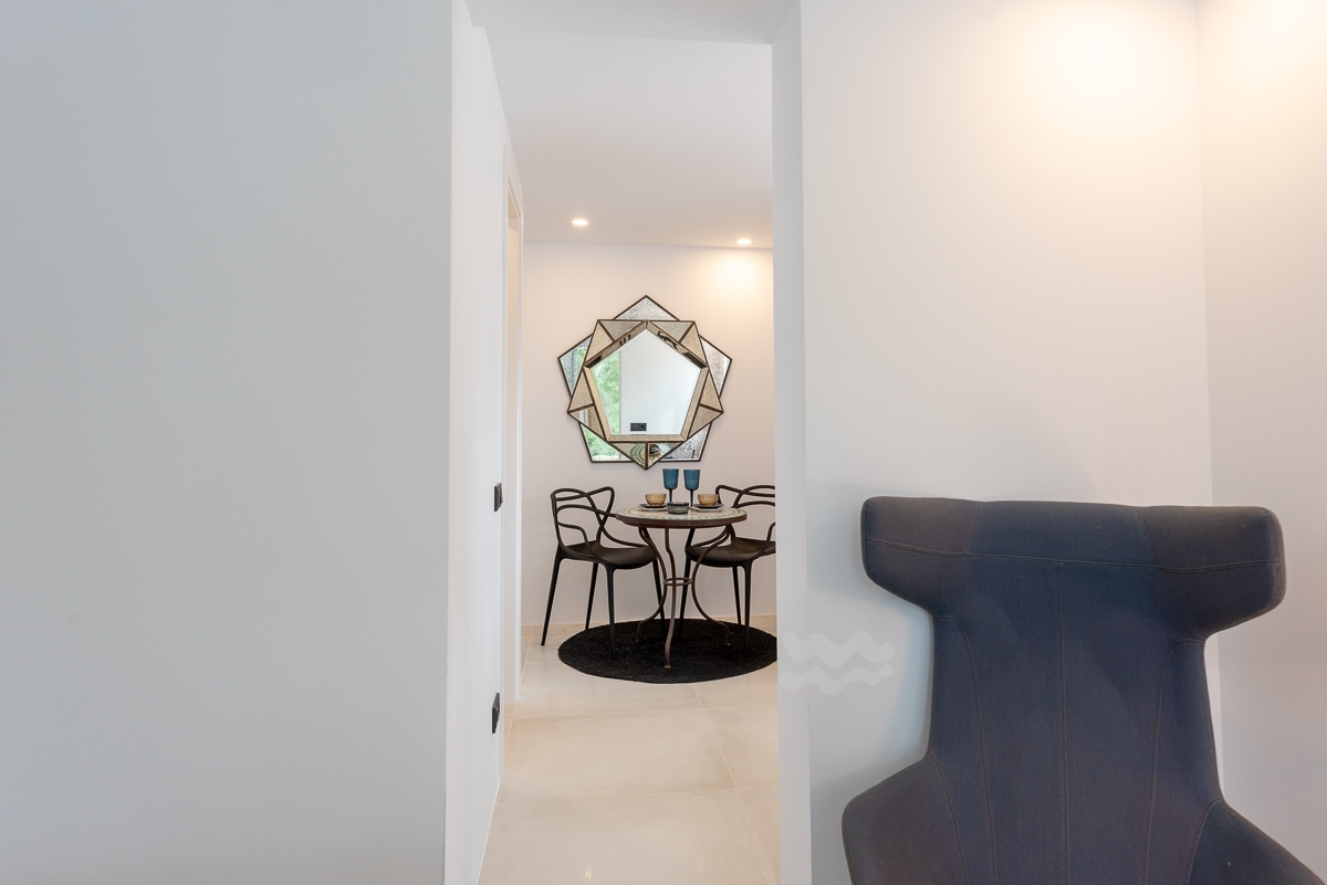 Blake, Can Furnet 101