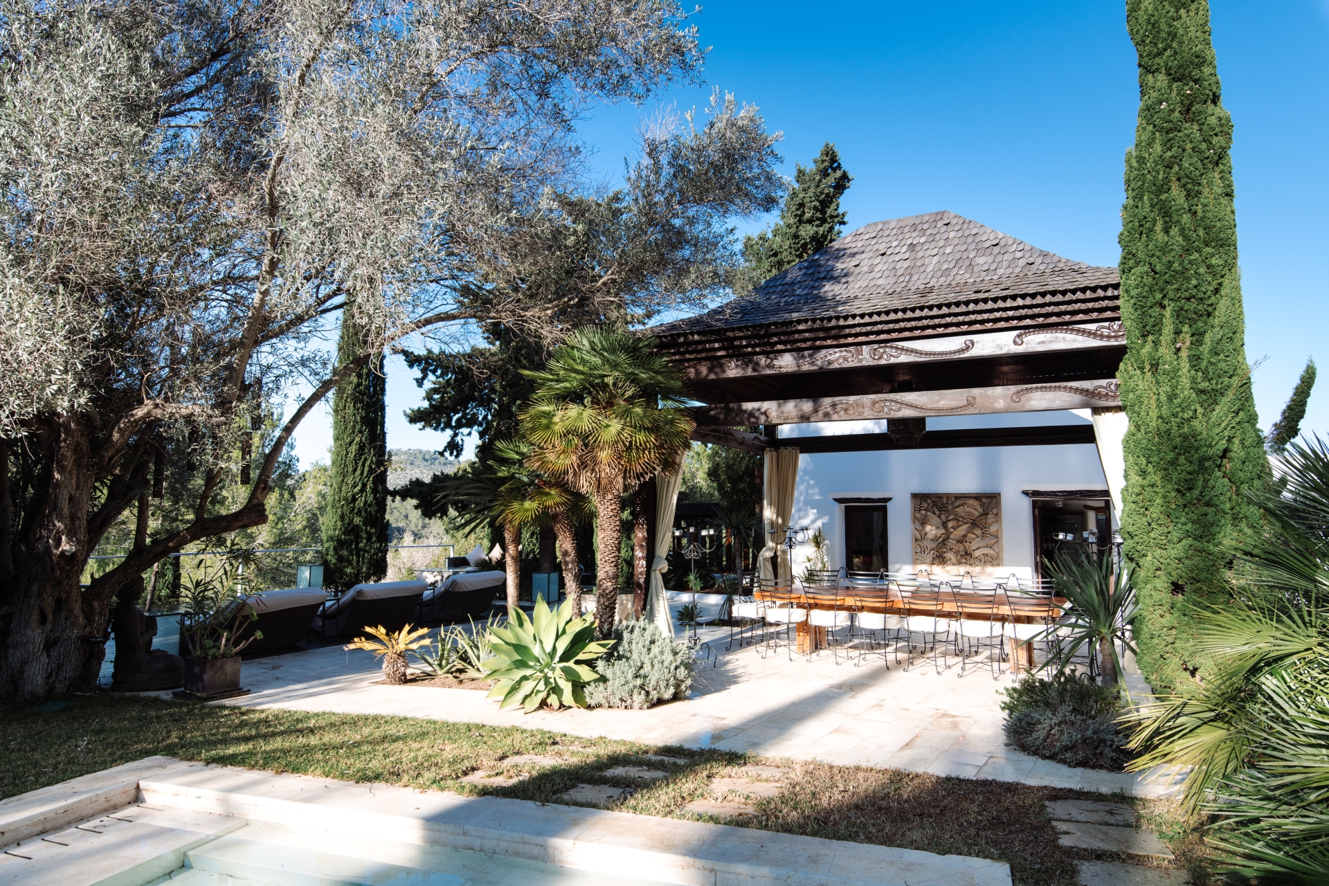 Adilah, San Miguel 4