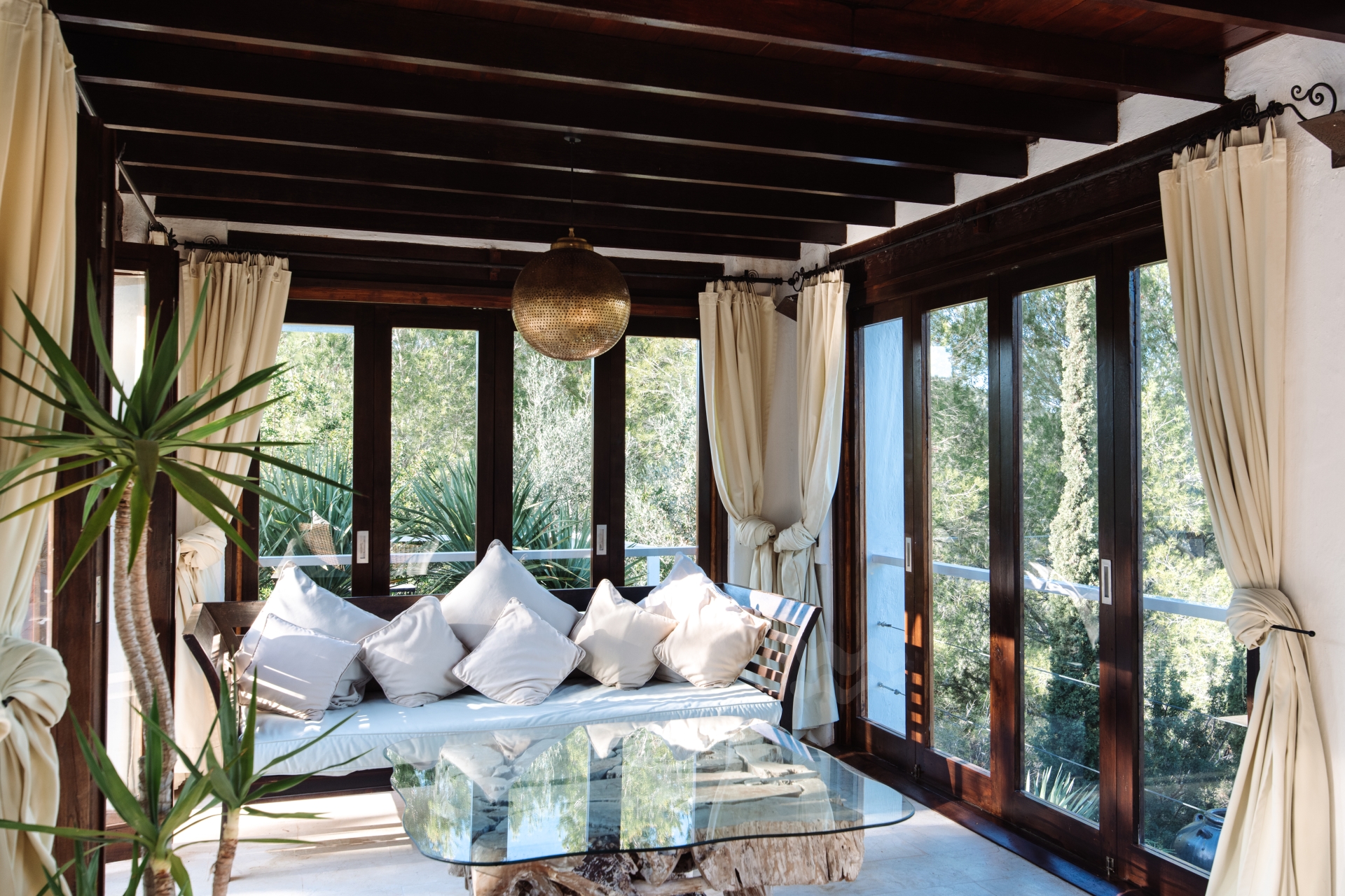 Adilah, San Miguel 6