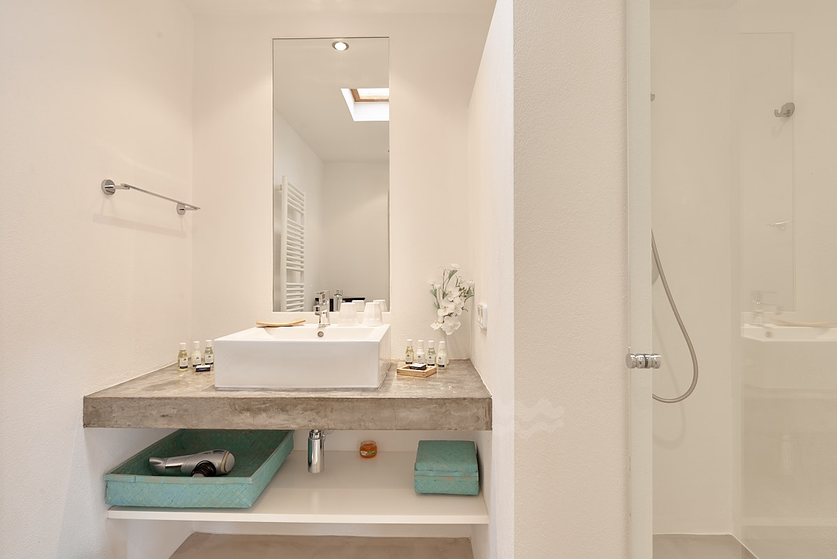 Josie, Cala Tarida 39