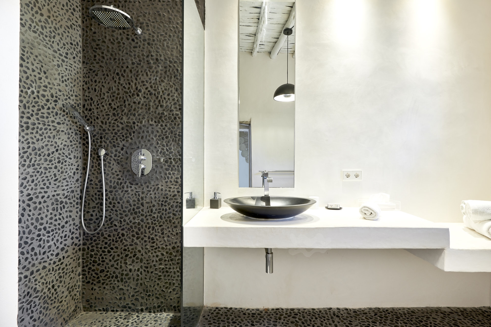 Josephine, San Augustin 77