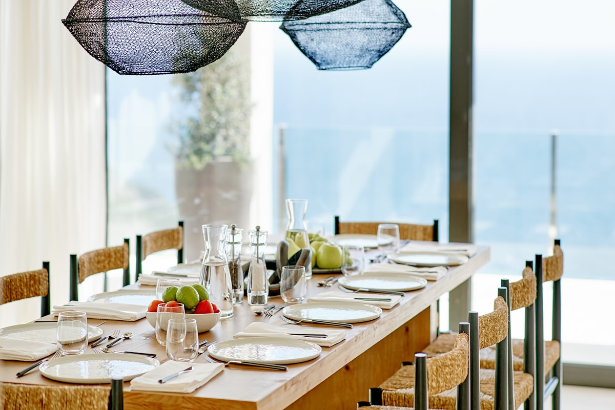 Emilia, Roca Llisa 36