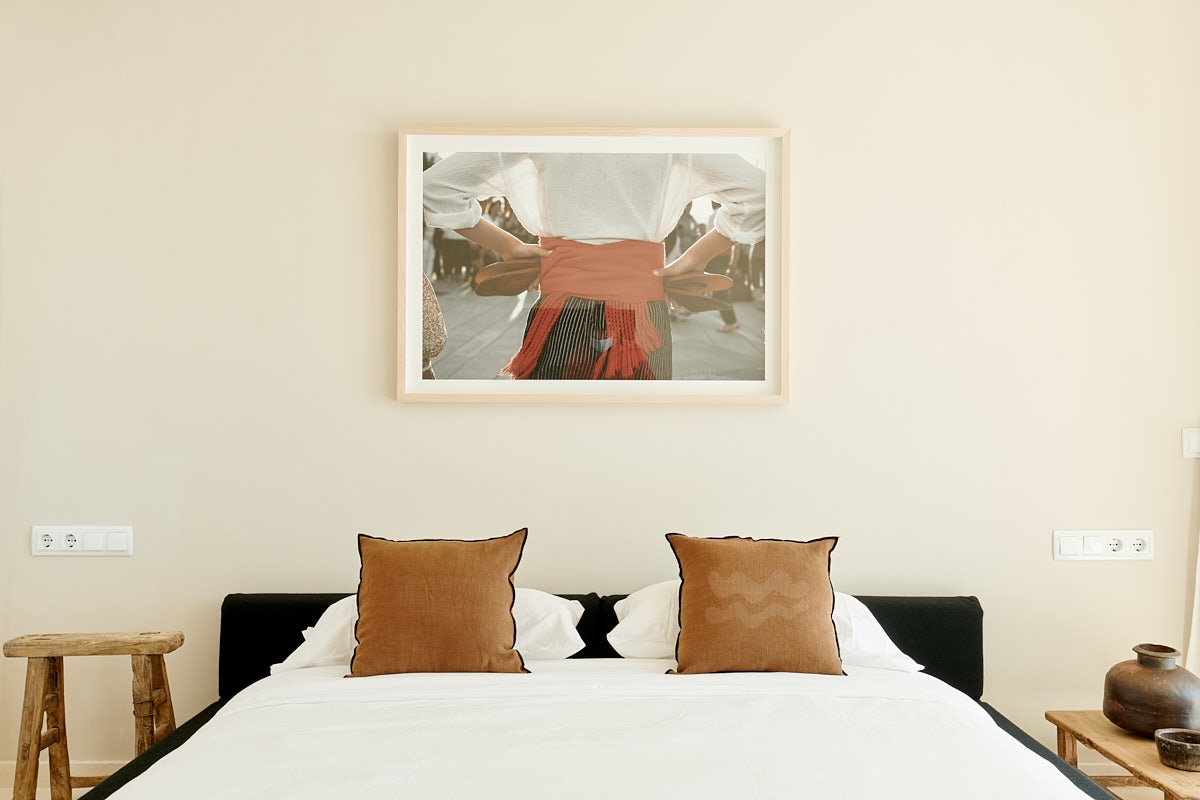 Emilia, Roca Llisa 42