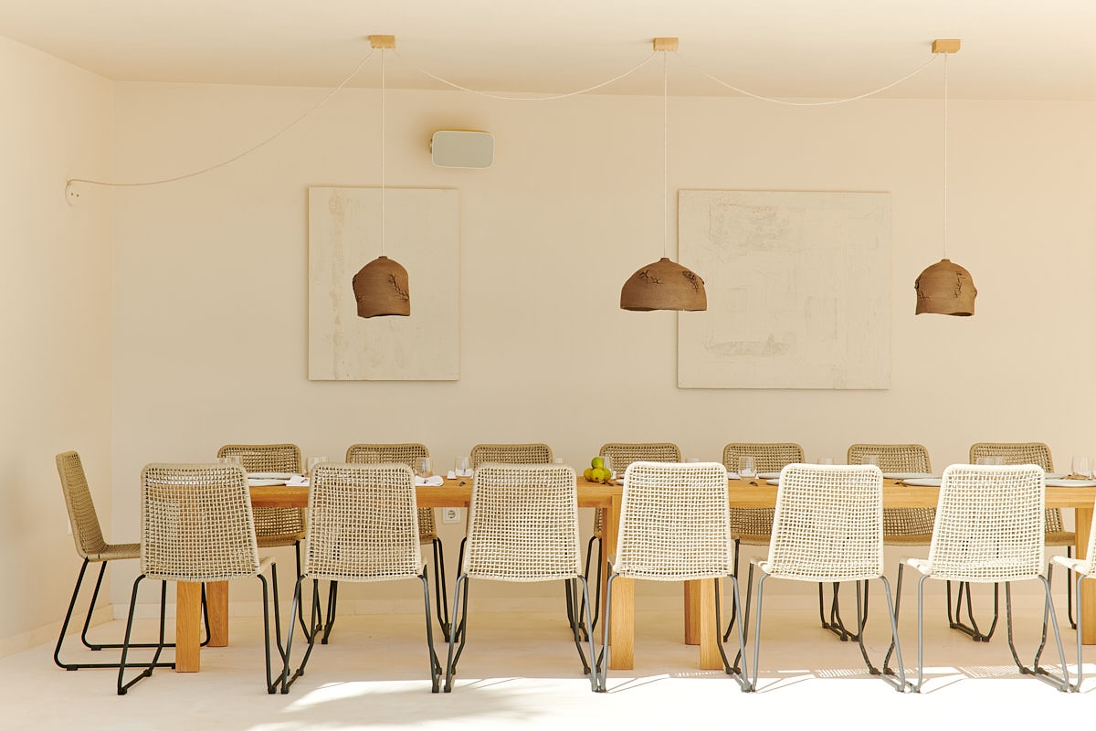 Emilia, Roca Llisa 10