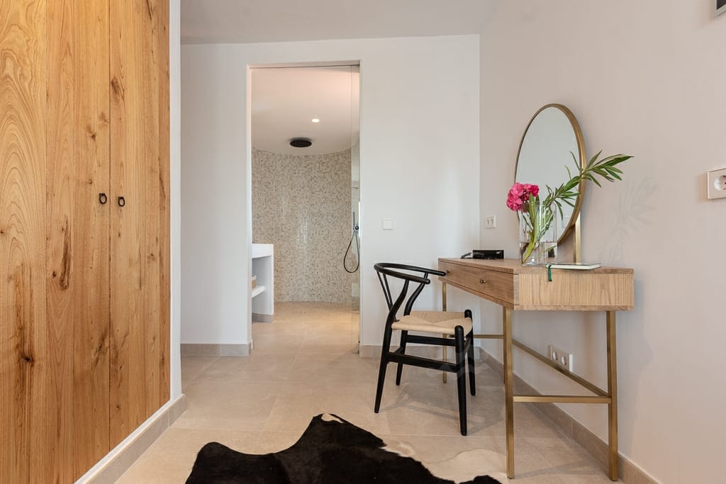 Lesley, Sa Carroca 61