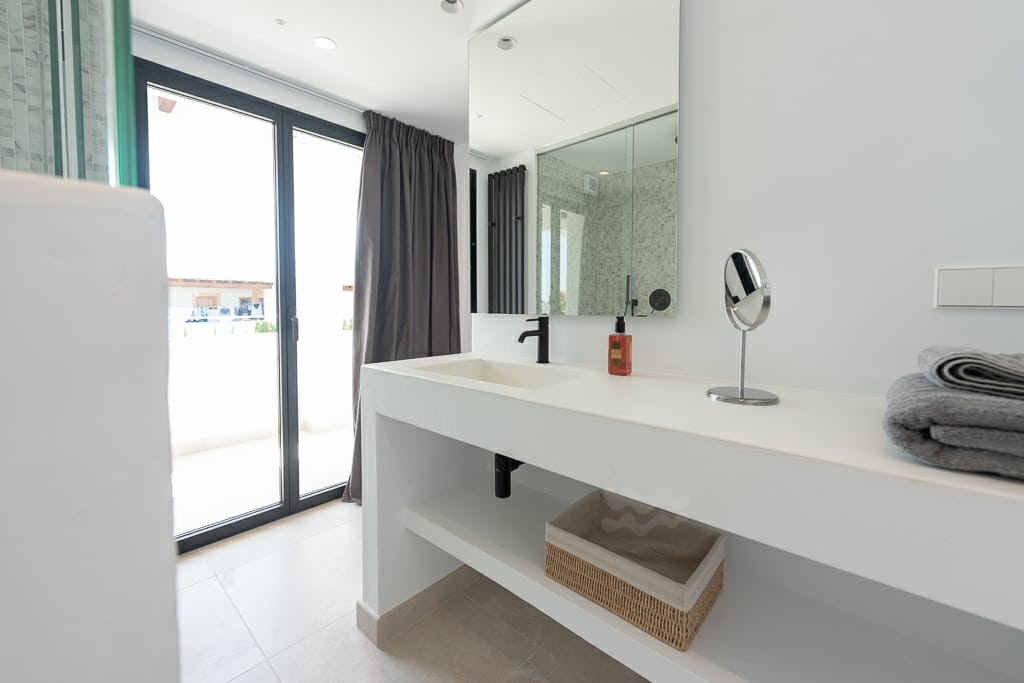 Lesley, Sa Carroca 71