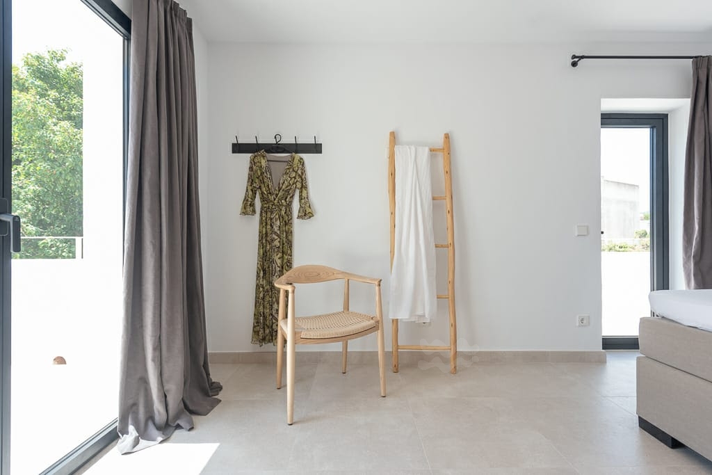 Lesley, Sa Carroca 75