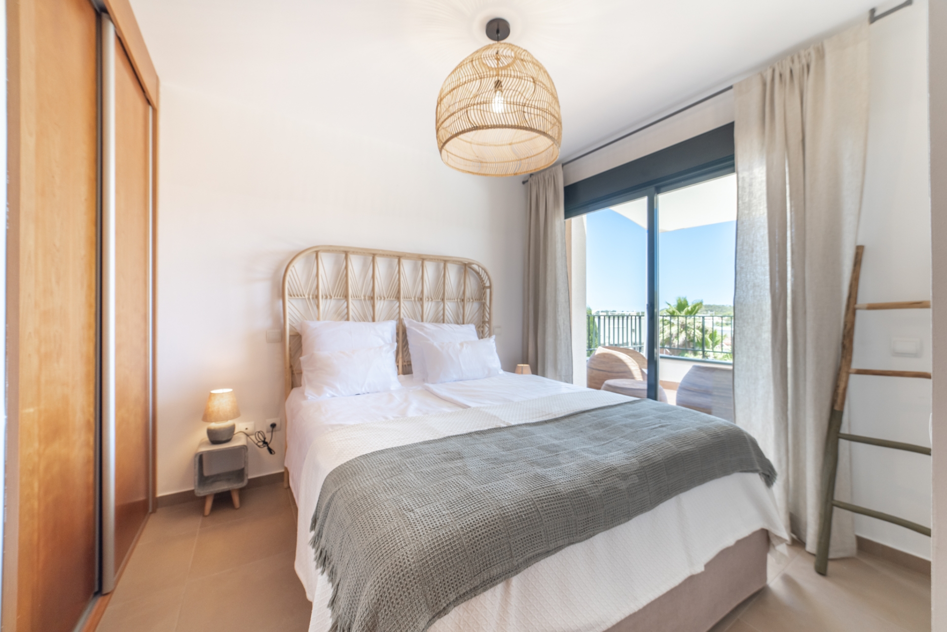 Nienke, Cala Tarida 28