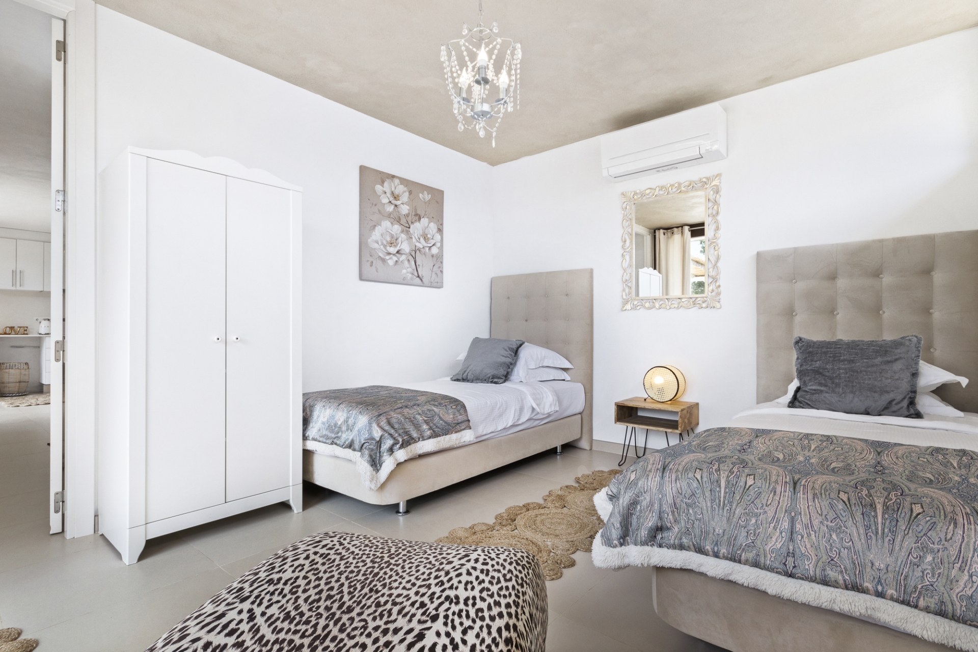 Sanna, San Carlos 19