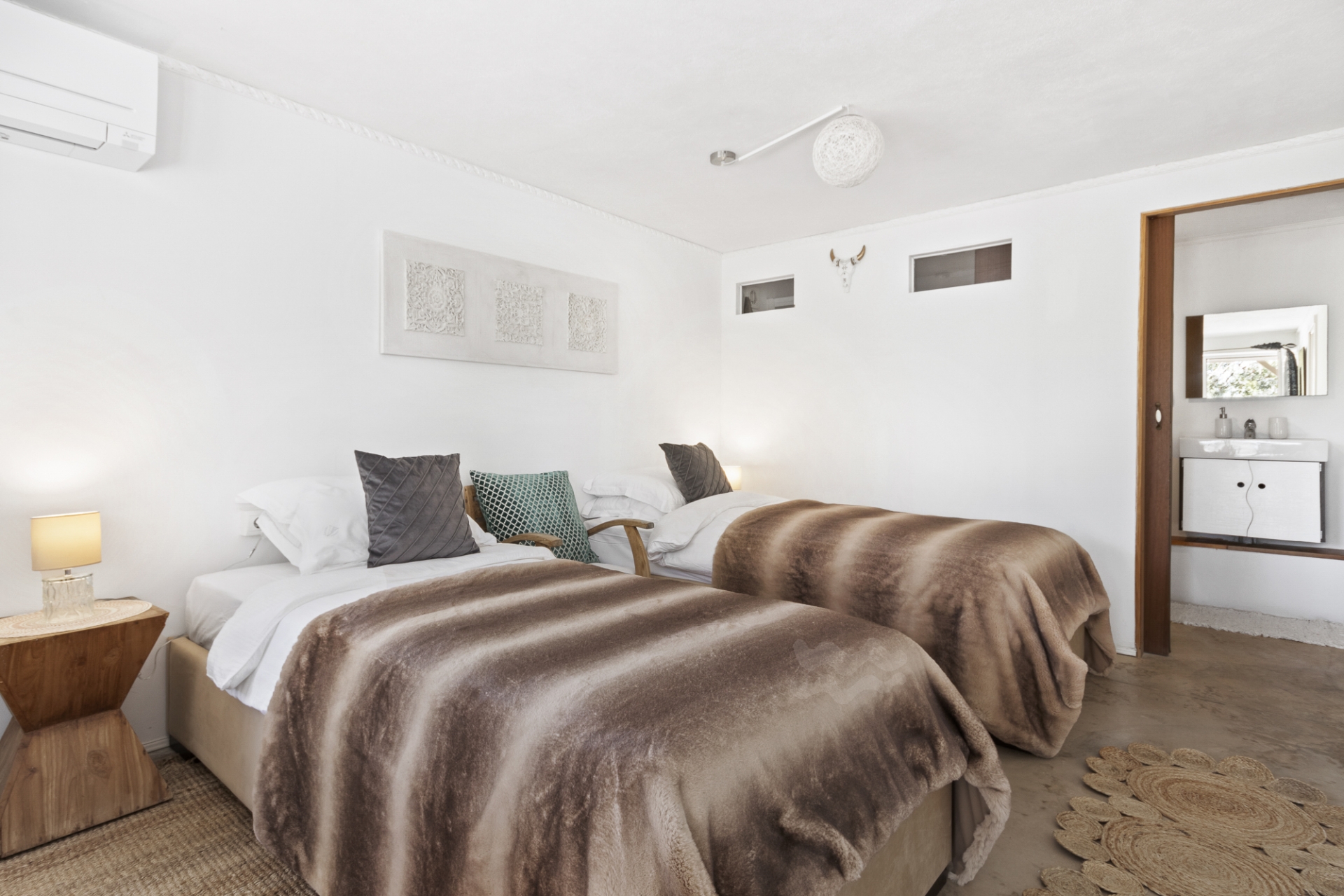 Sanna, San Carlos 30