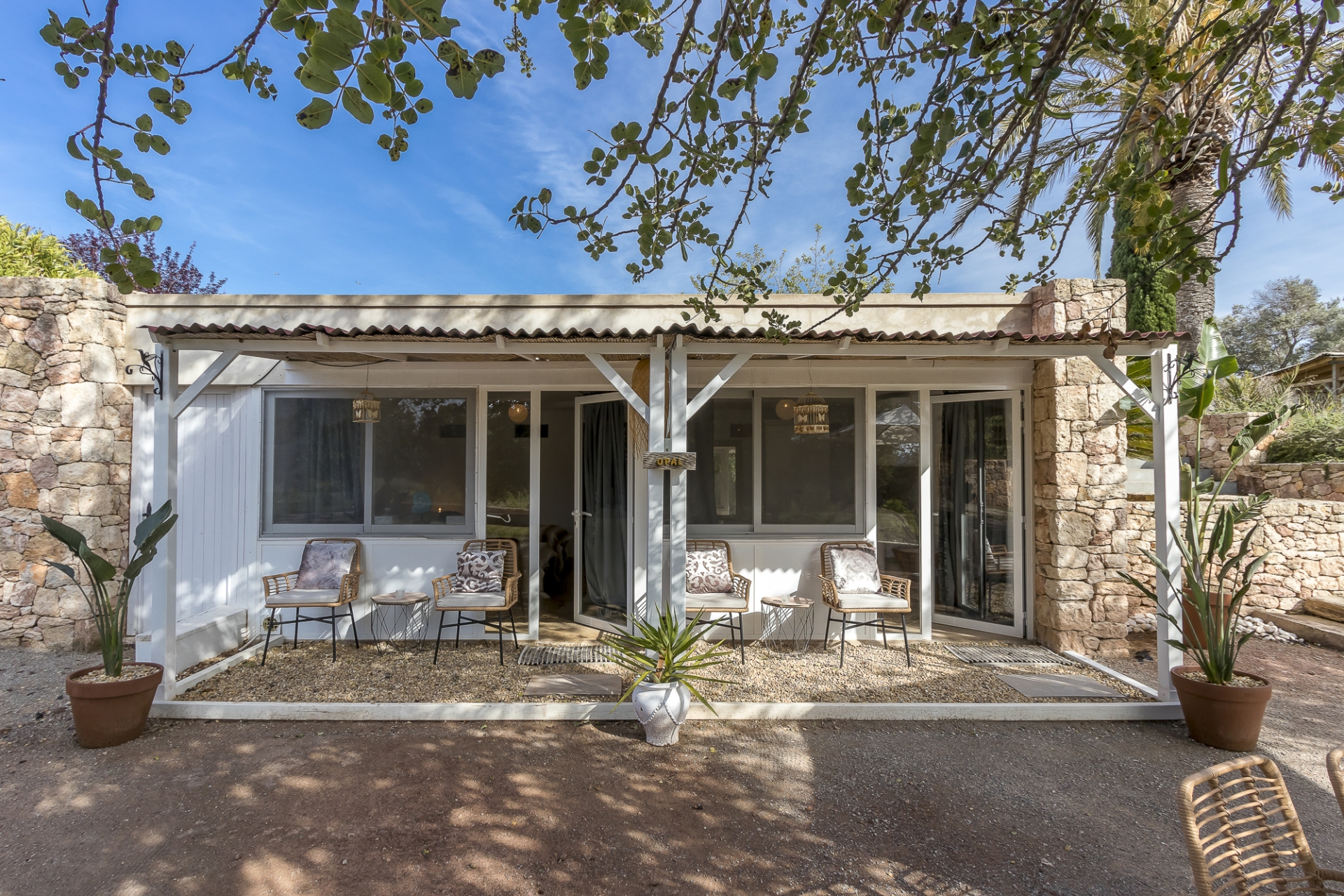 Sanna, San Carlos 24