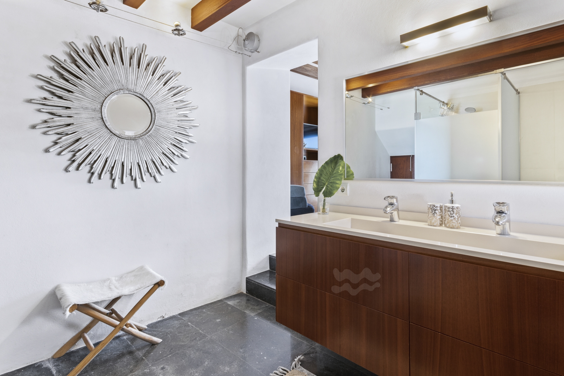 Sanna, San Carlos 51