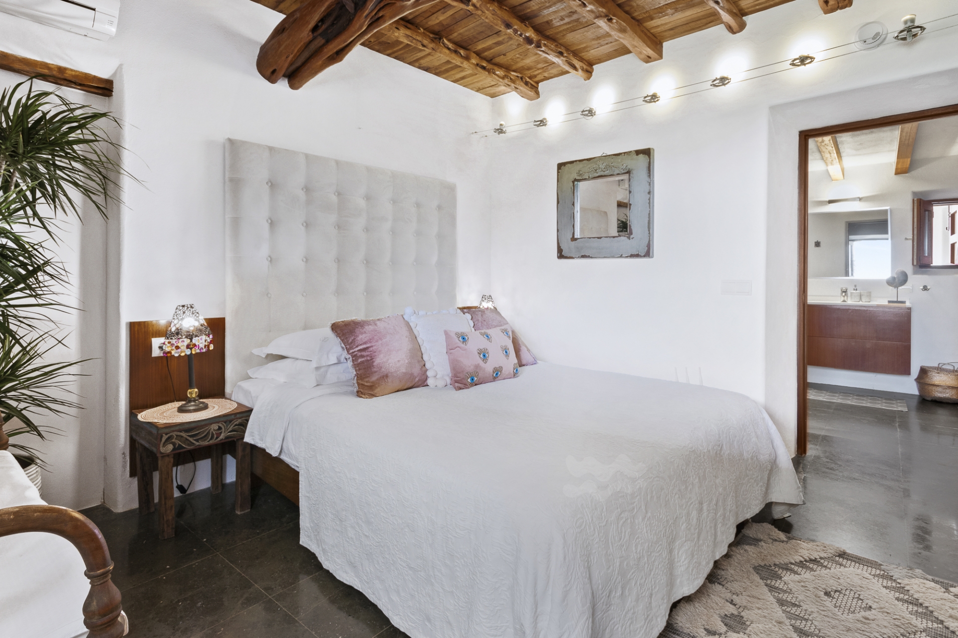 Sanna, San Carlos 55