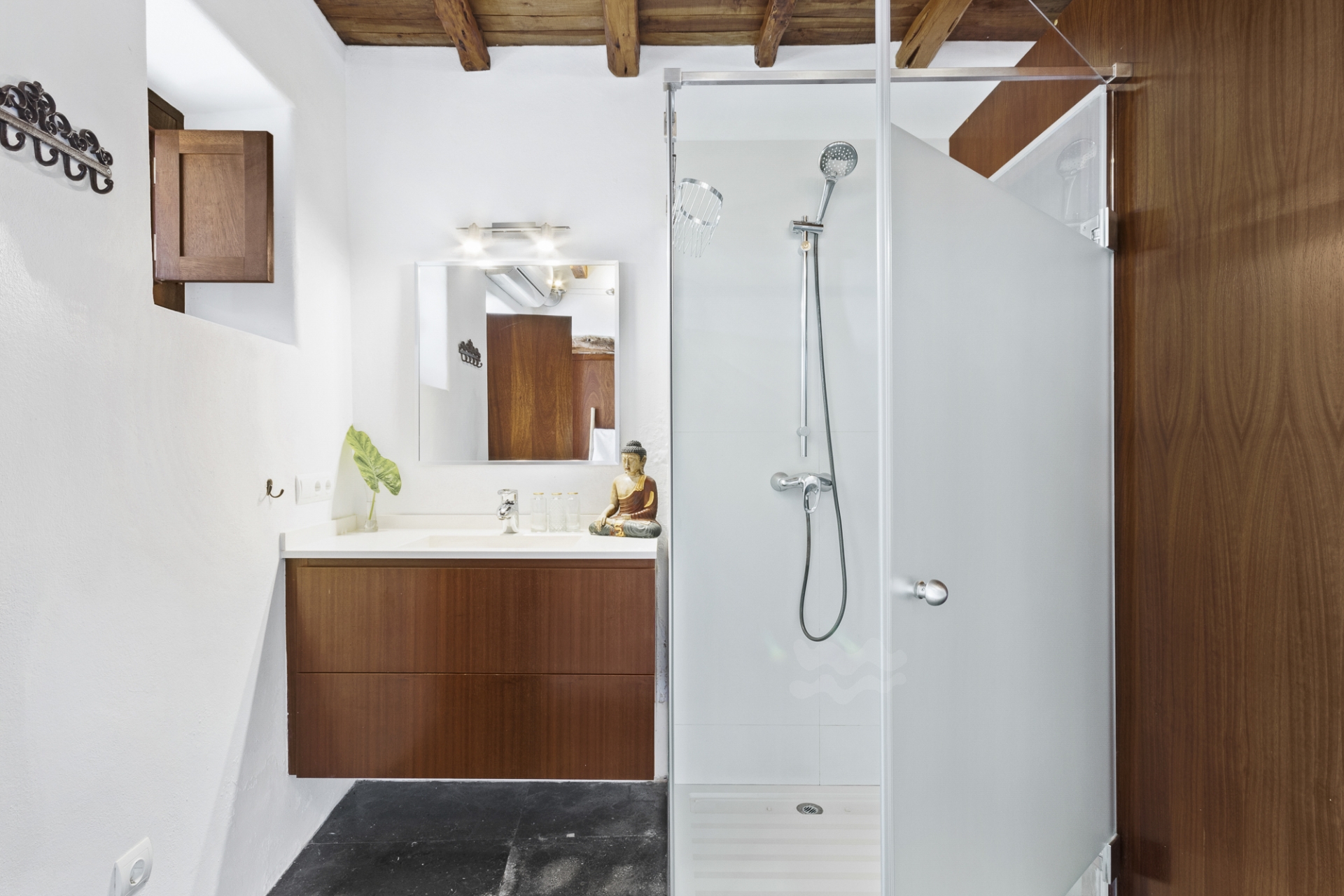 Sanna, San Carlos 64