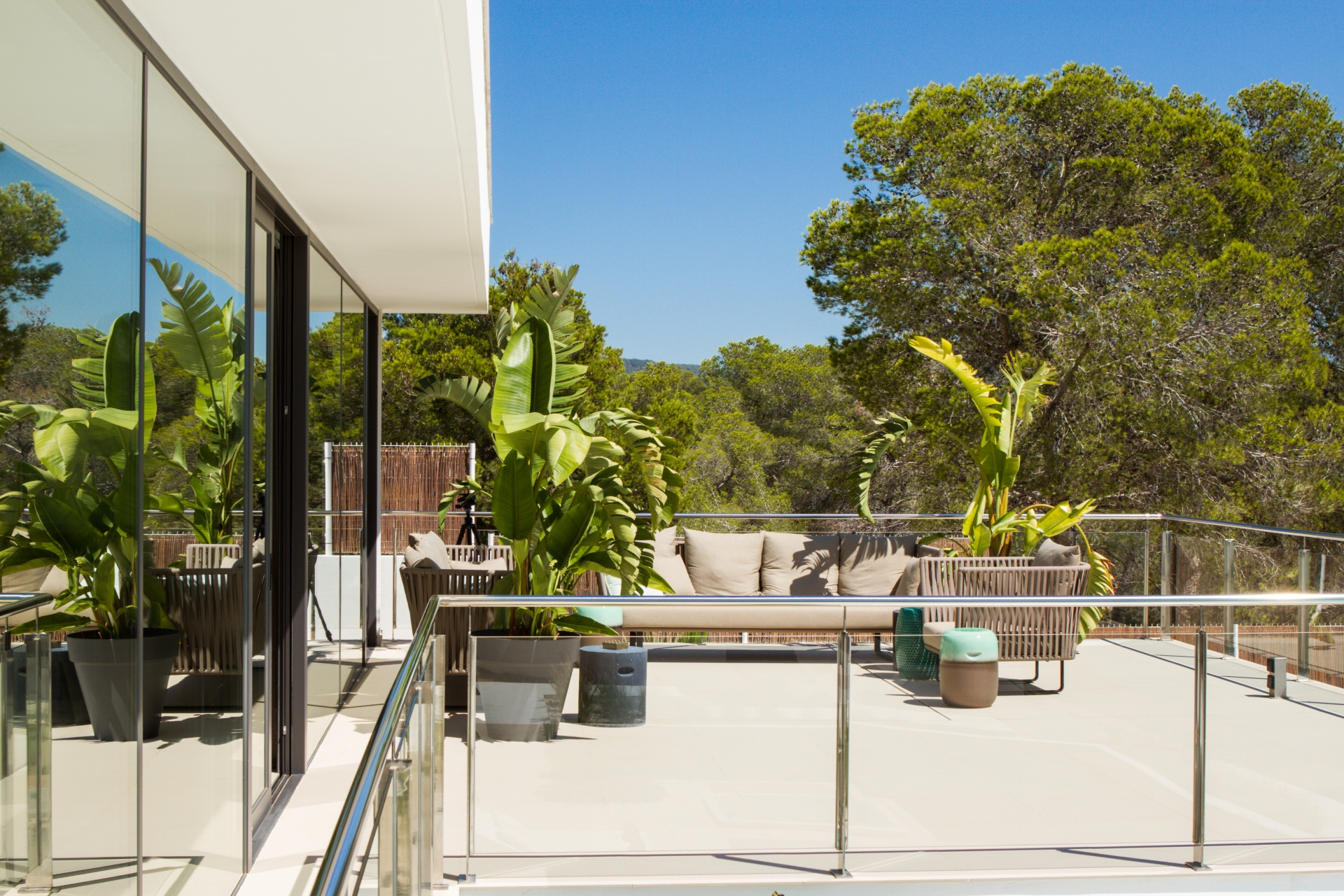 Charlize, Es Cubells 2