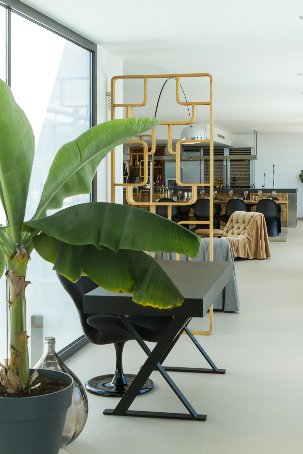 Charlize, Es Cubells 14