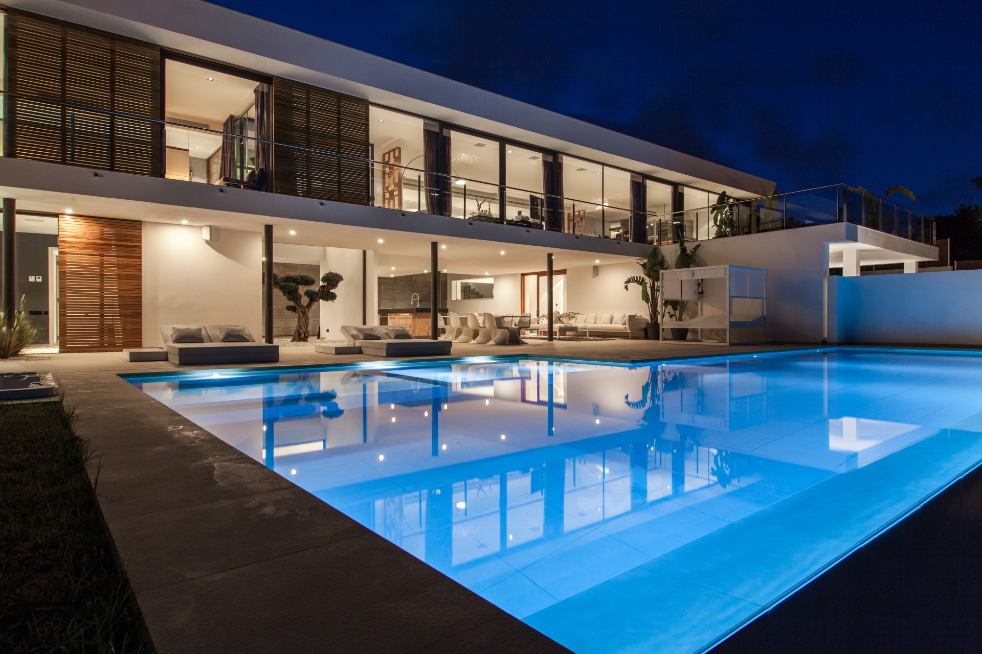 Charlize, Es Cubells 62