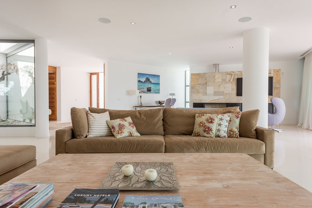 Joanna, Es Cubells 25