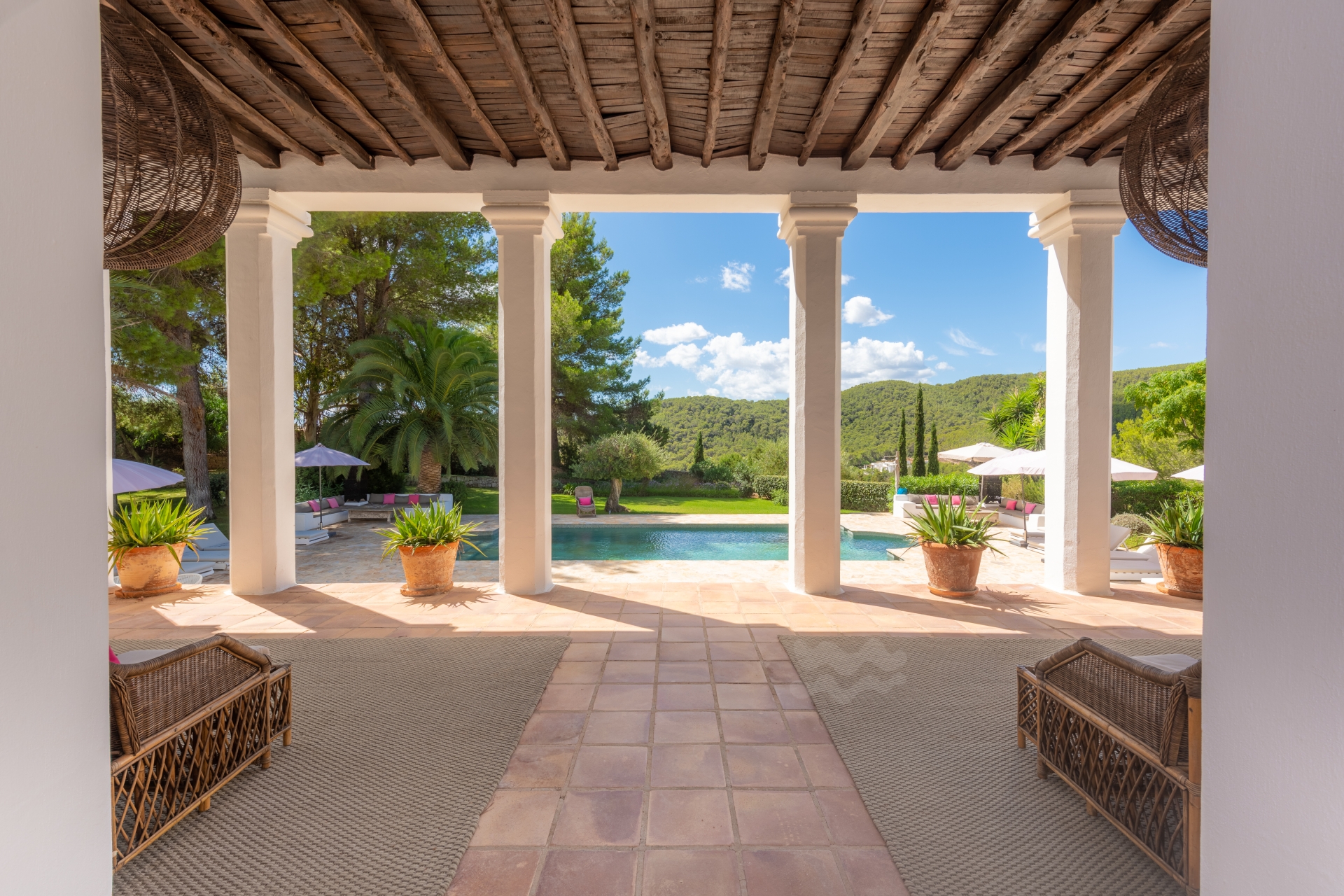 Nuria, Santa Gertrudis 1