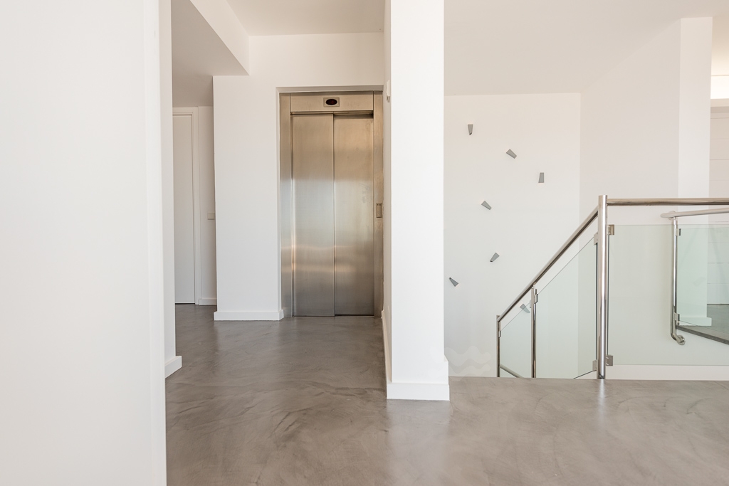 Audrey, Roca Llisa 42