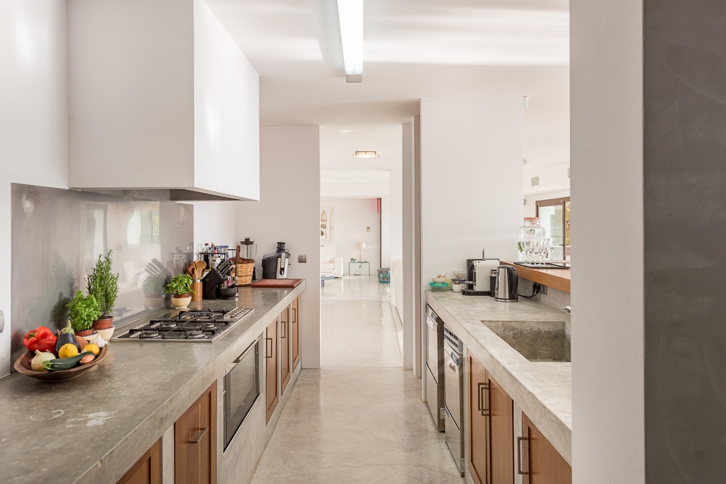 Lily, Cala Salada 24