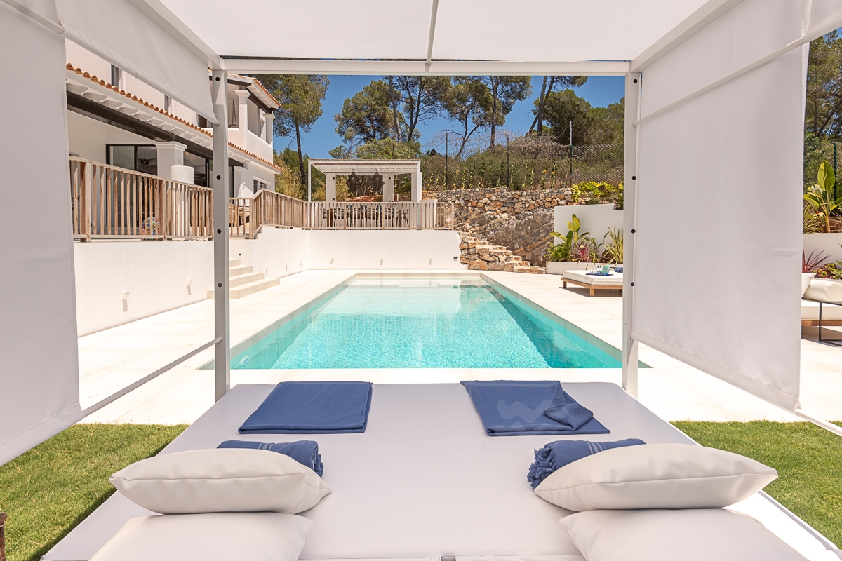 Blake, Can Furnet 121