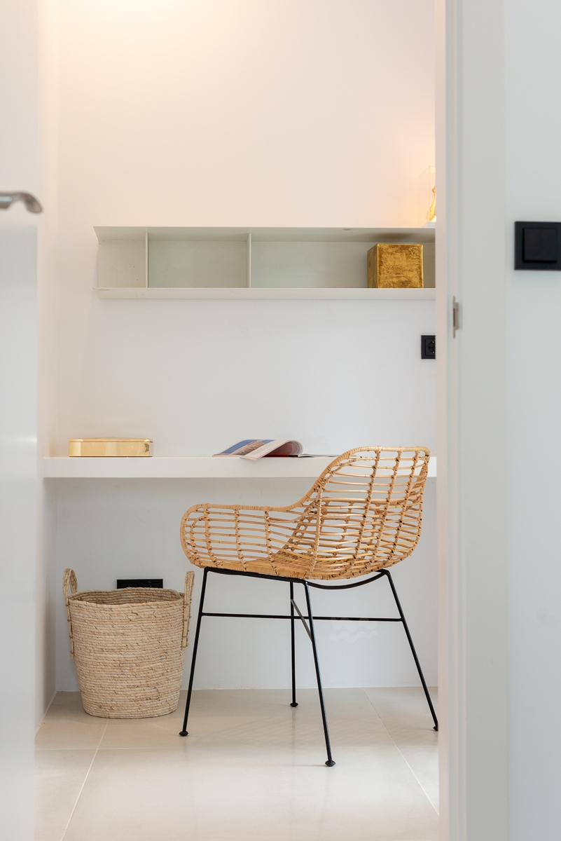 Blake, Can Furnet 81