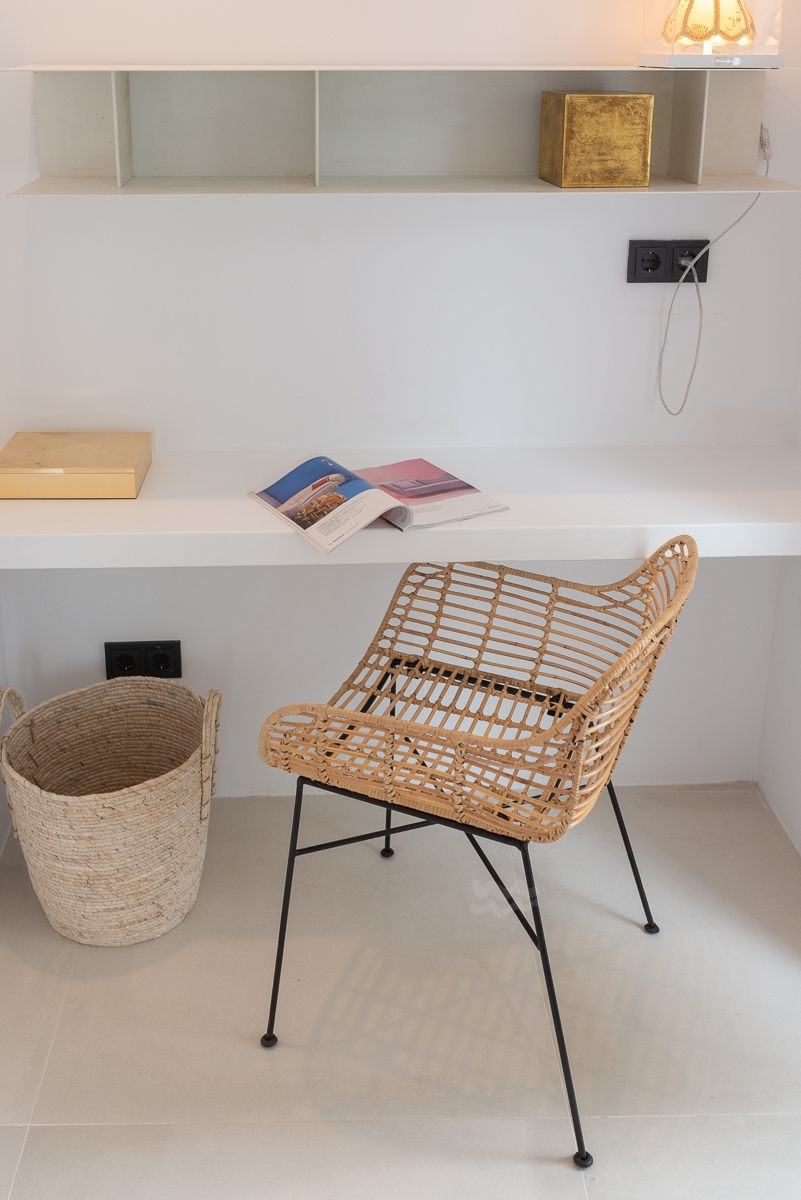 Blake, Can Furnet 112