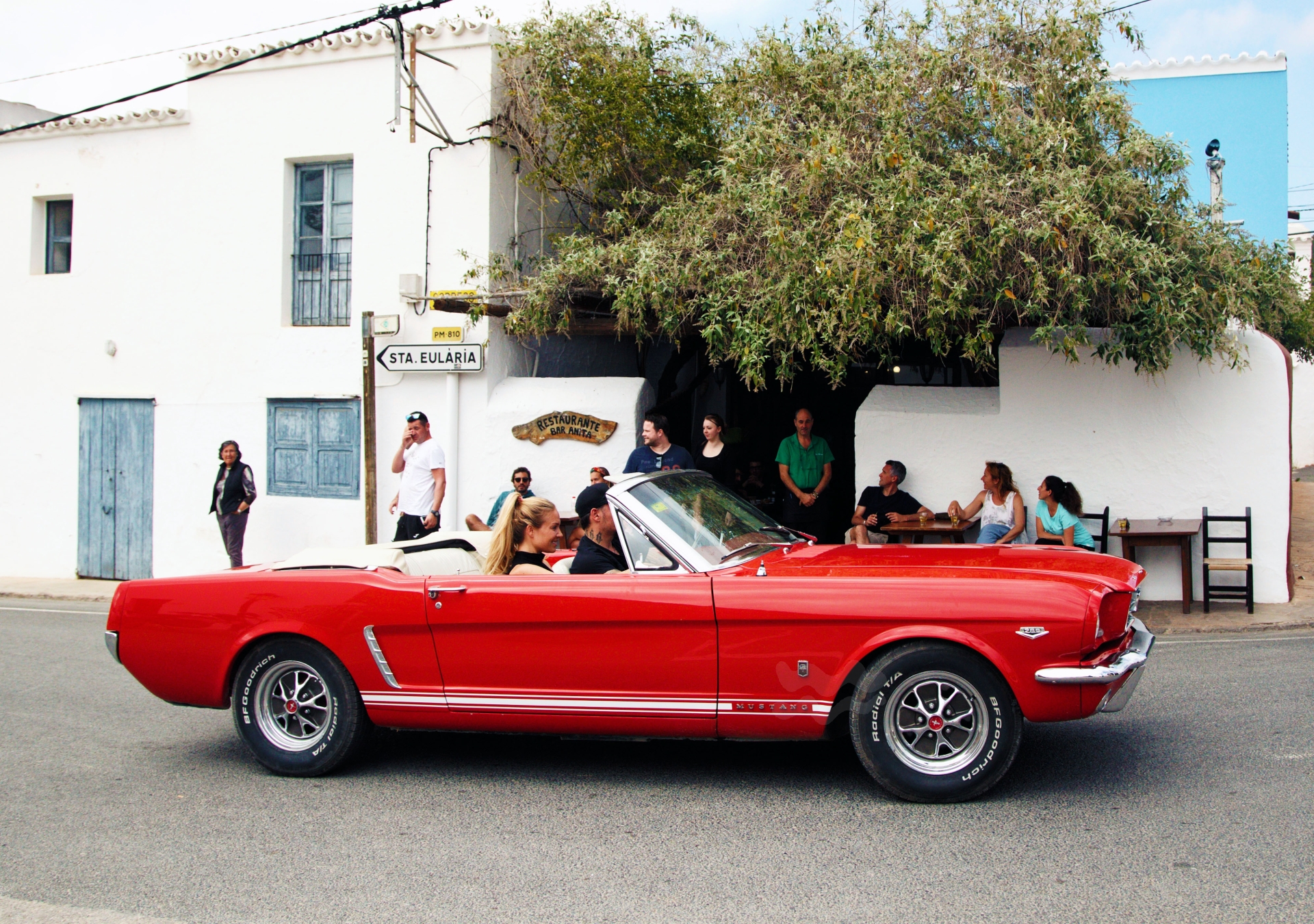 Ford Mustang 1