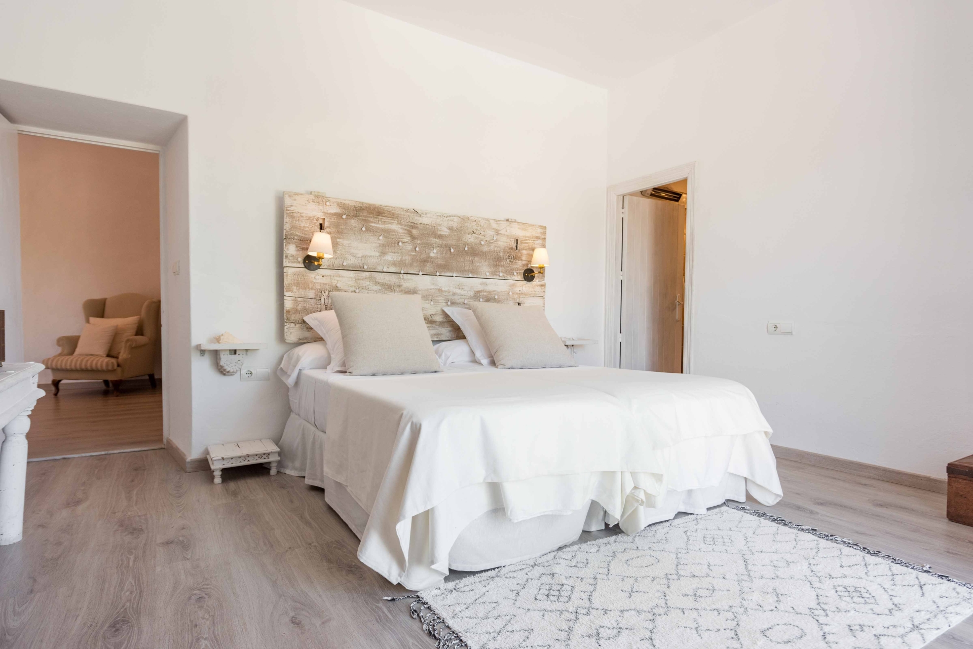 Aurora, Santa Gertrudis 37