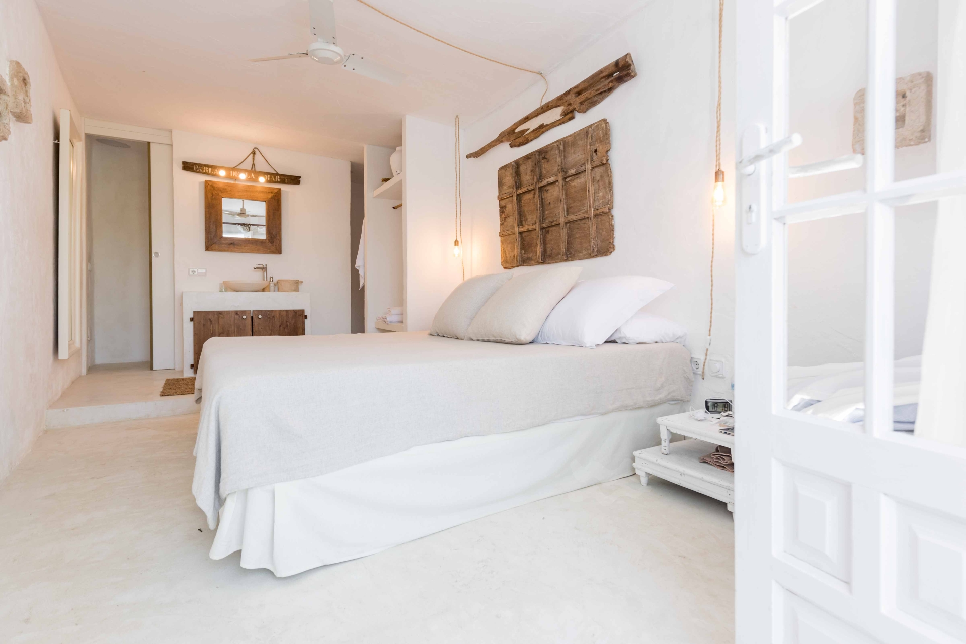 Aurora, Santa Gertrudis 93