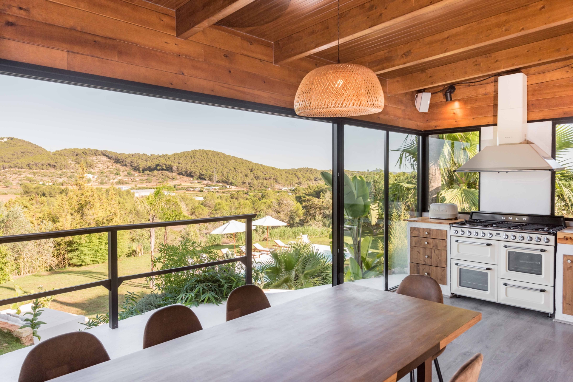 Aurora, Santa Gertrudis 27