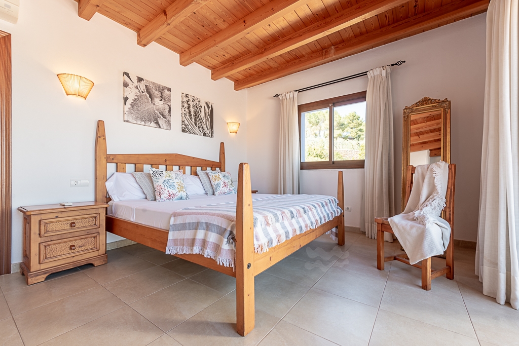 Yarah, Santa Eulalia 32