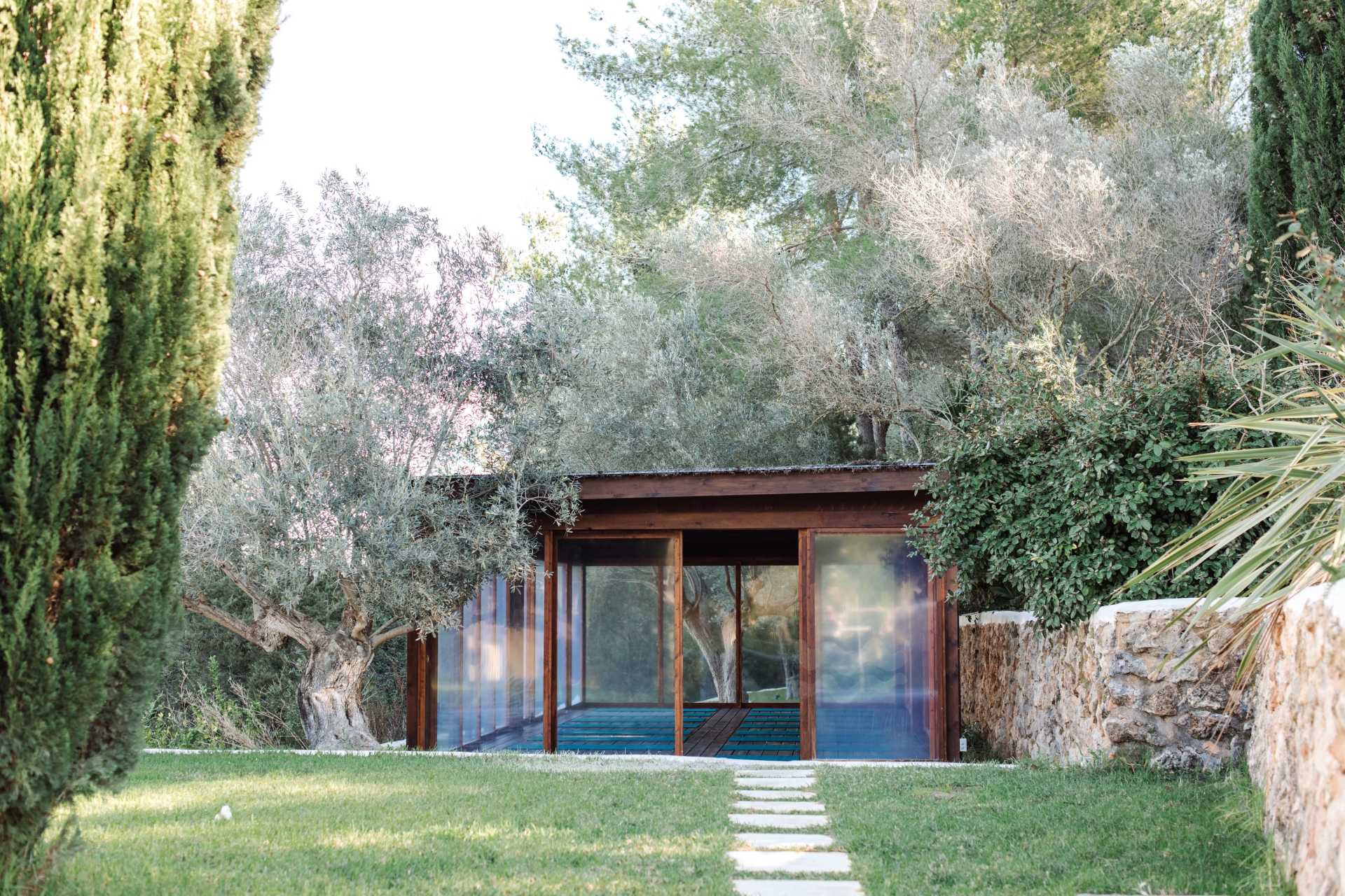 Adilah, San Miguel 7