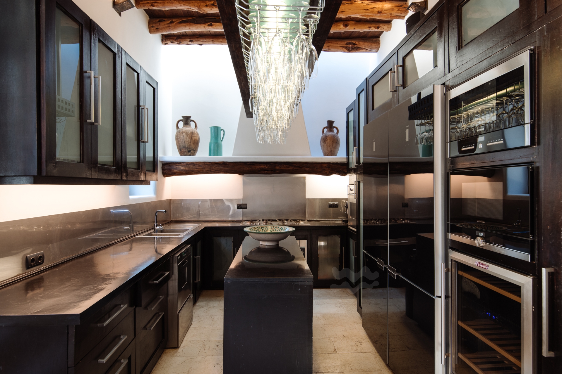 Adilah, San Miguel 10