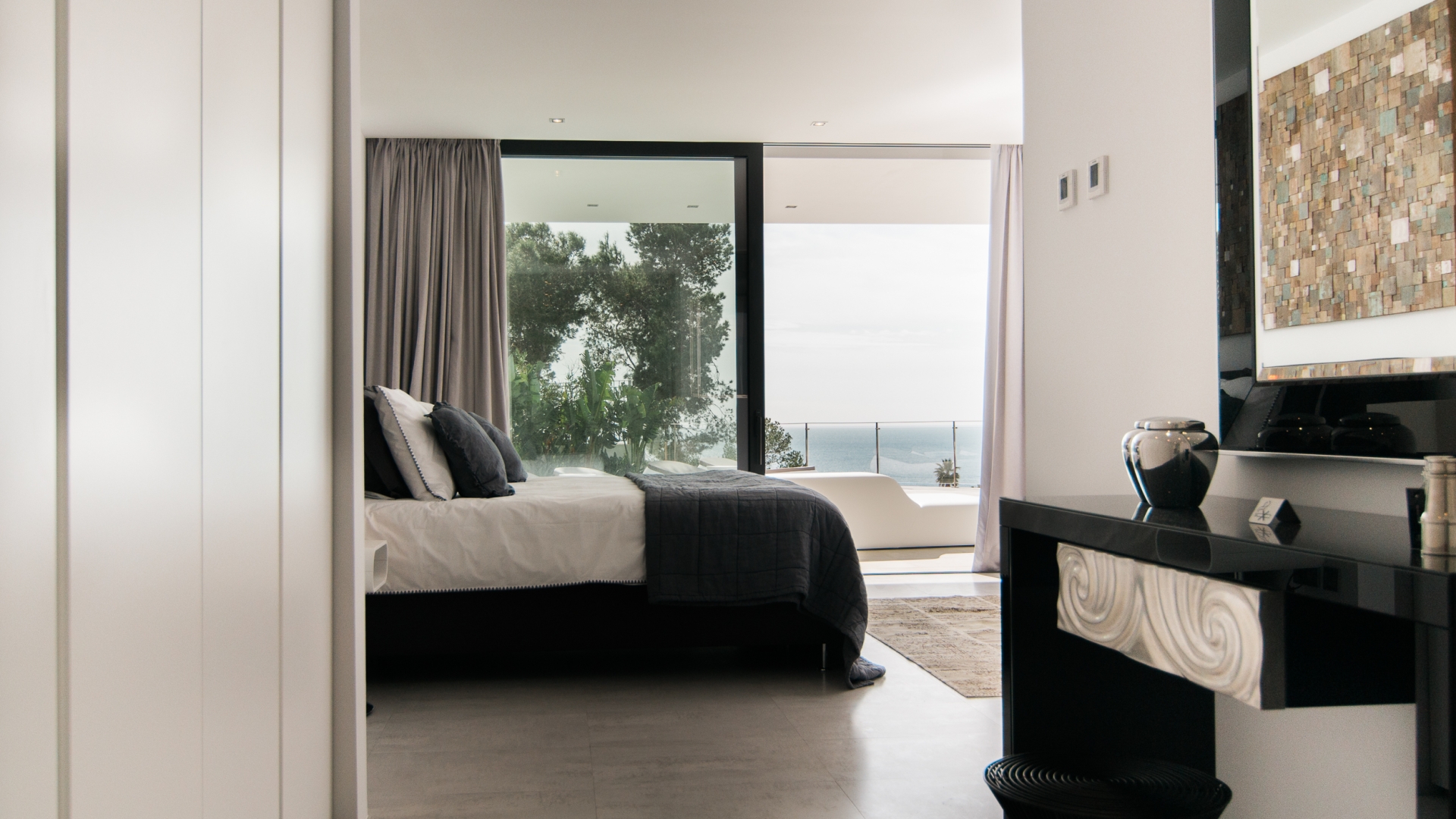 Nadine, Es Cubells 60