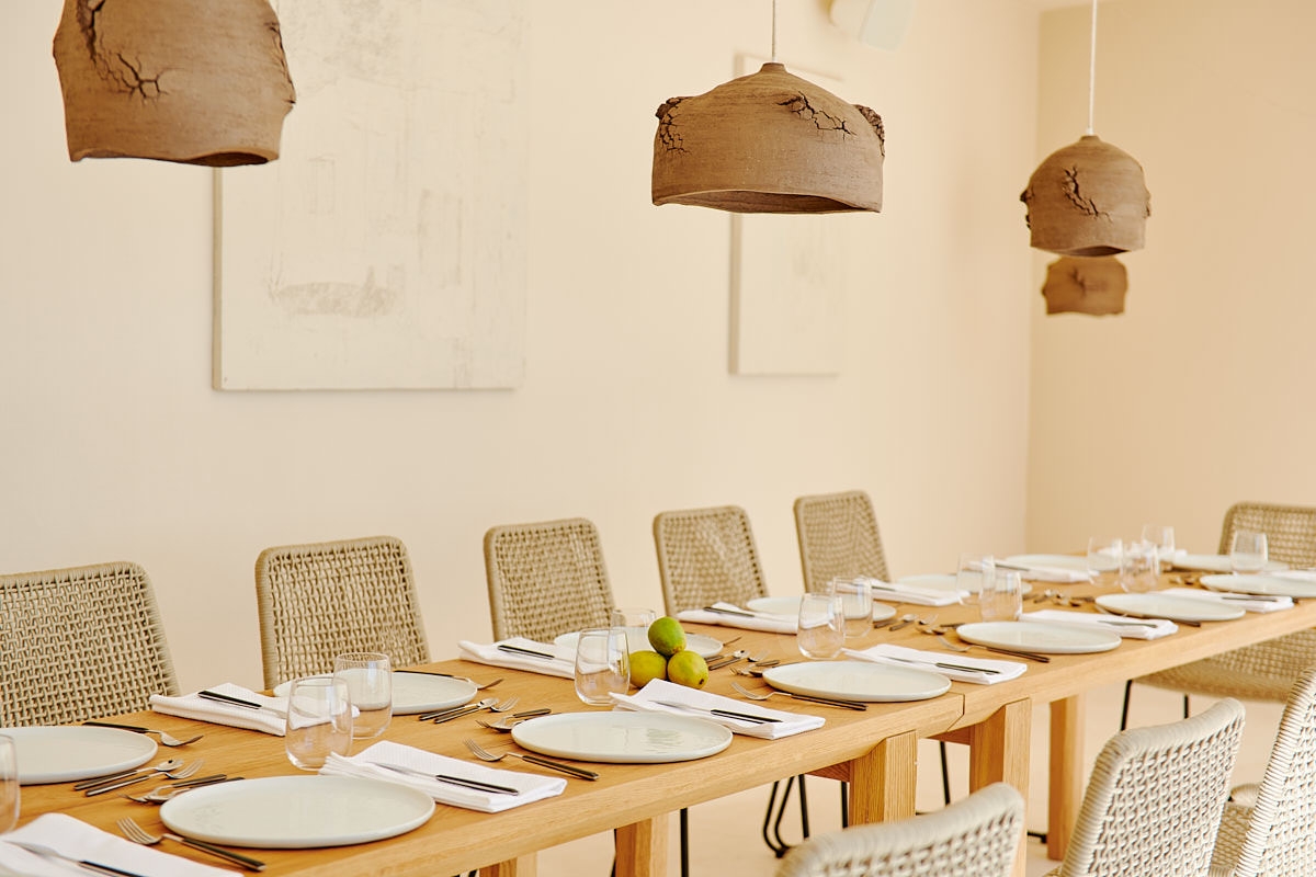 Emilia, Roca Llisa 69