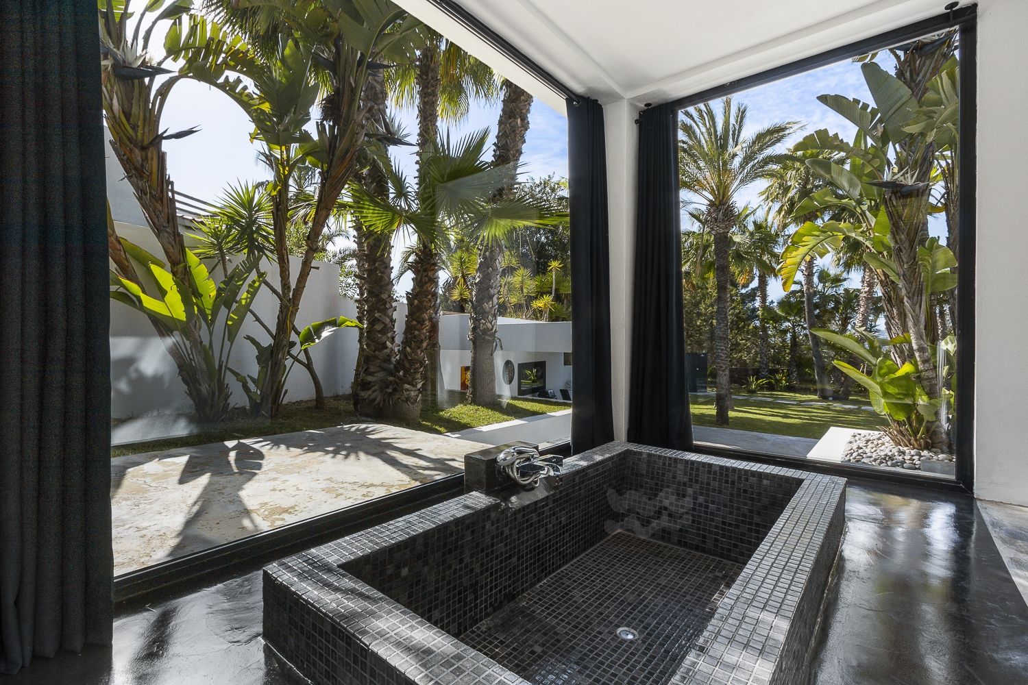 Zoe, Sant Antonio 68