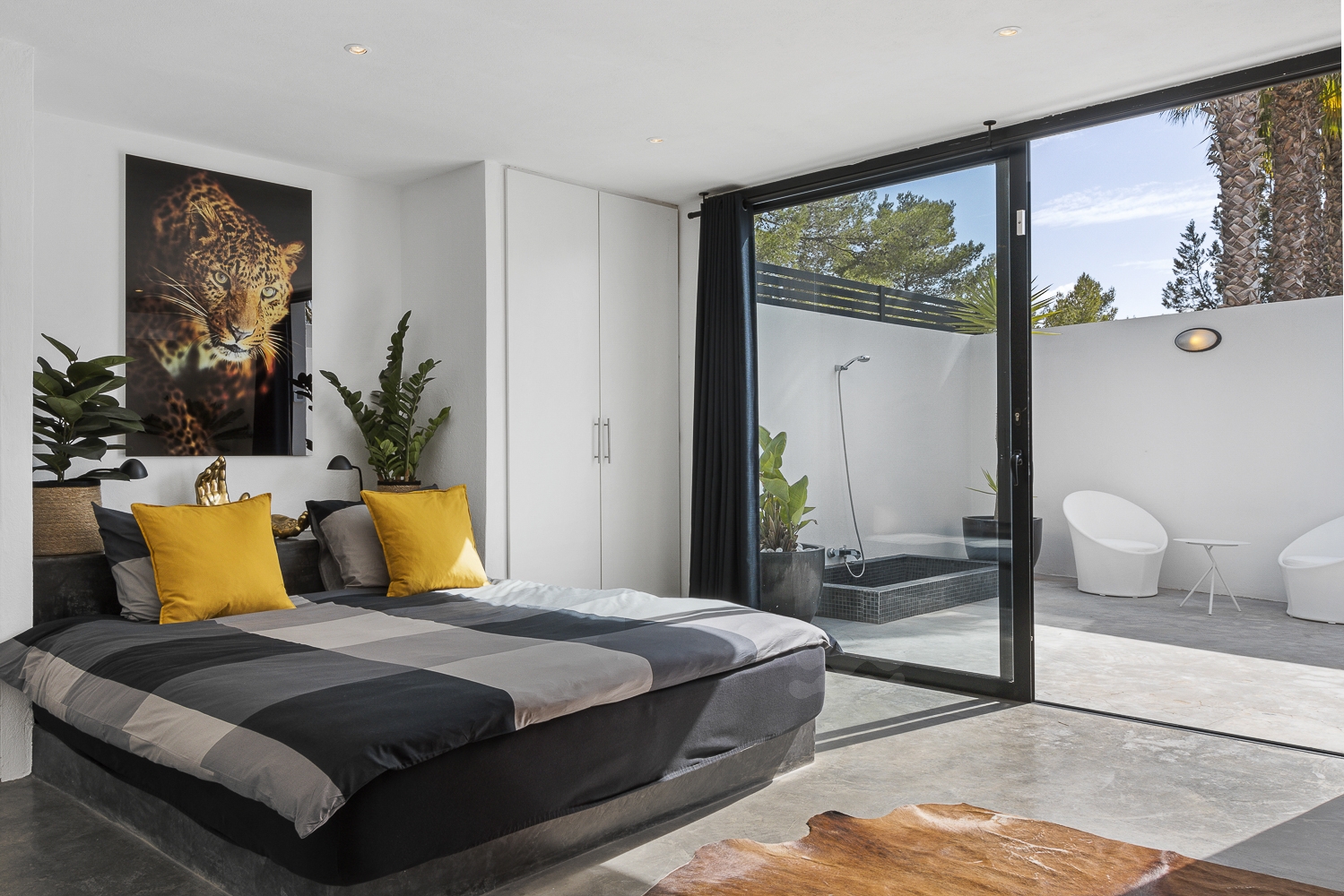 Zoe, Sant Antonio 77