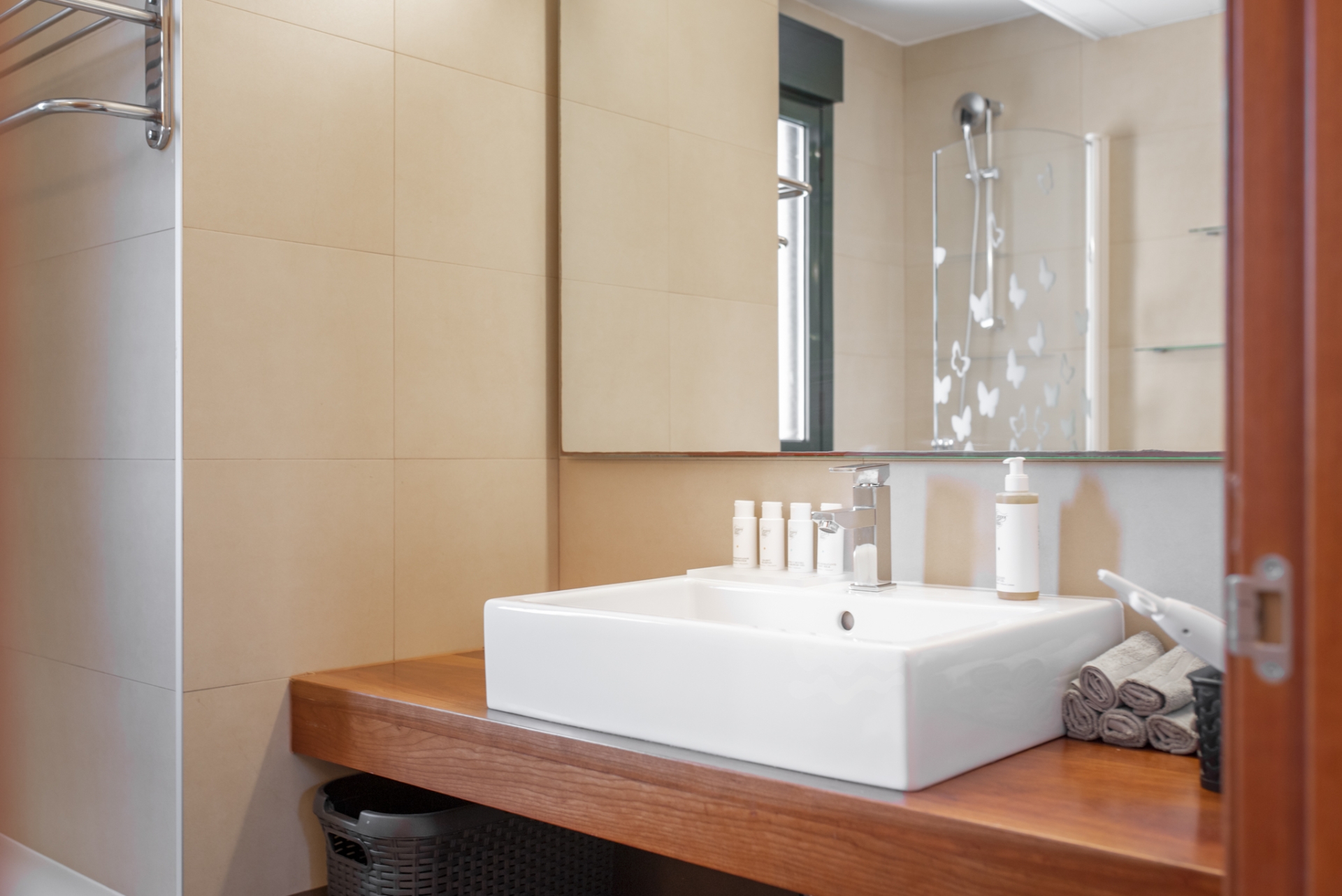 Nienke, Cala Tarida 54